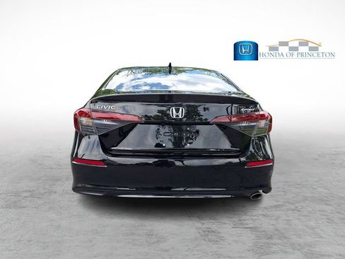 Used 2025 Honda Civic Sport image 5