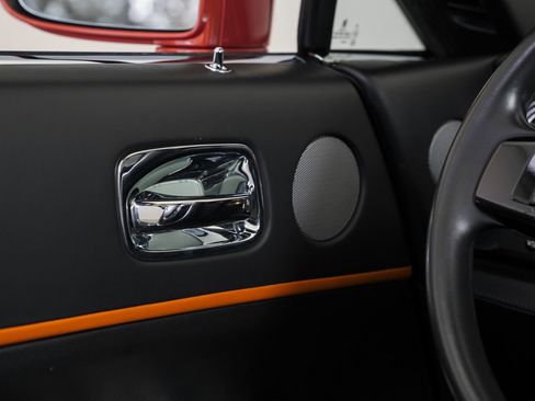 Used 2020 Rolls-Royce Dawn image 73