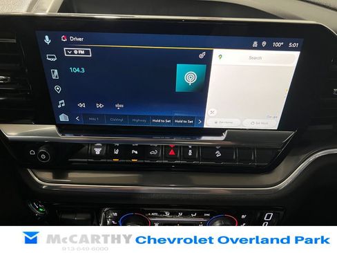 Used 2024 Chevrolet Silverado 3500 High Country w/ Technology Package AWD/4WD image 23