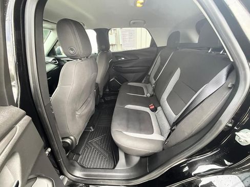 Used 2024 Chevrolet TrailBlazer LT w/ LT Cold Weather Package FWD image 27