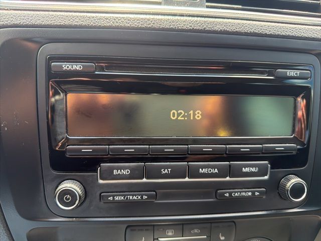 Used 2015 Volkswagen Jetta SE FWD image 21