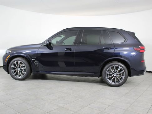 New 2026 BMW X5 xDrive50e w/ Executive Package image 2
