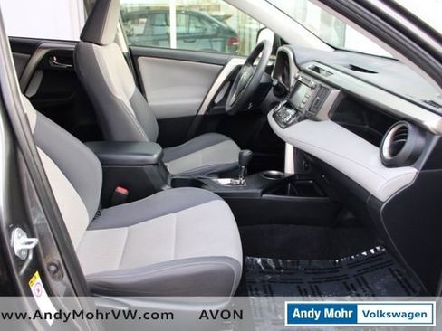 Used 2015 Toyota RAV4 XLE image 16