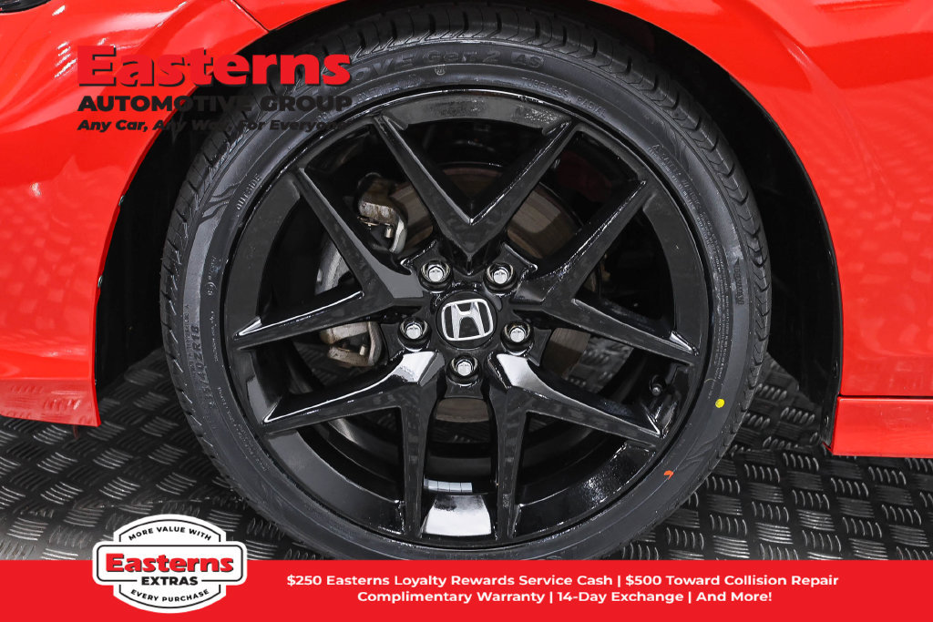 Used 2025 Honda Civic Sport image 32