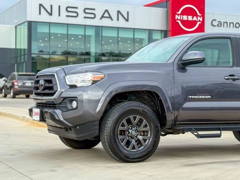 Used 2021 Toyota Tacoma SR5 image 2