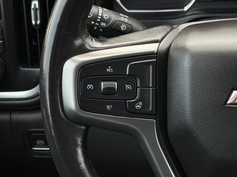 Used 2021 Chevrolet Silverado 1500 LT w/ Convenience Package II AWD/4WD image 18