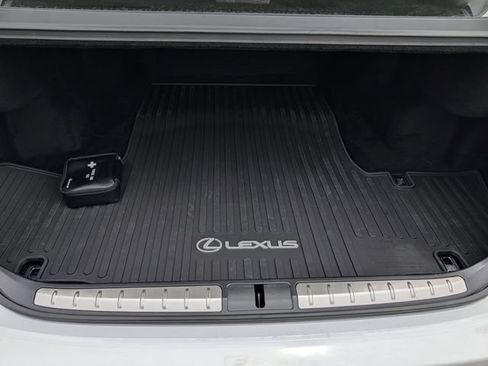 Used 2024 Lexus LS 500 F Sport AWD/4WD image 33