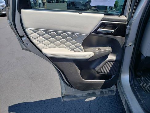 Used 2023 Mitsubishi Outlander SEL 40th Anniversary AWD/4WD image 15