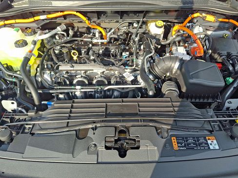 New 2025 Ford Escape Plug-in Hybrid w/ PHEV Premium Package image 19