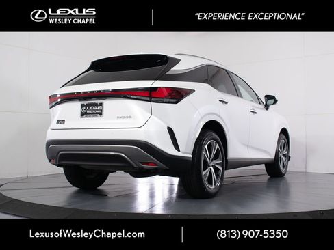 Used 2025 Lexus RX 350 Premium w/ Accessory Package (Z1) FWD image 6
