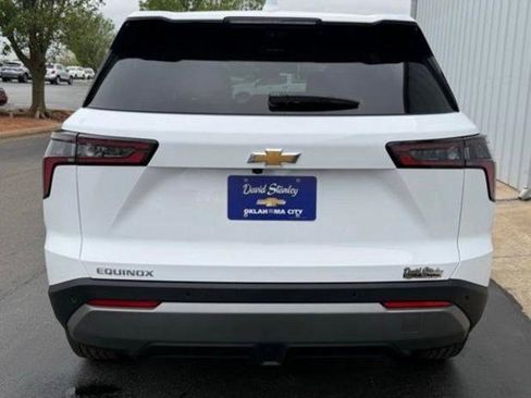 New 2026 Chevrolet Equinox LT FWD image 14