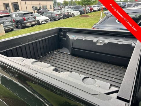 Used 2022 Toyota Tacoma SR5 w/ Trail Edition AWD/4WD image 5