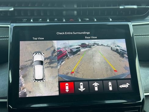 Certified 2024 Jeep Grand Cherokee Limited w/ Luxury Tech Group II AWD/4WD image 28