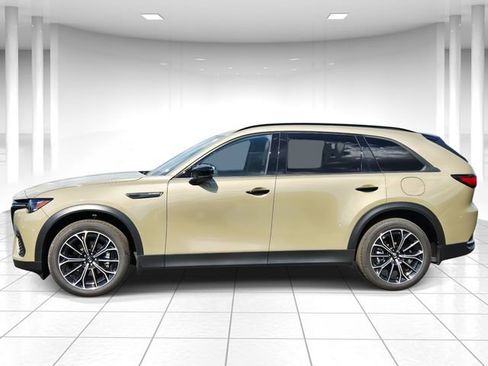 Certified 2025 MAZDA CX-70 Plug-In Hybrid w/ Premium Plus image 2