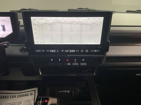 Used 2024 GMC Hummer EV 2X AWD/4WD image 15