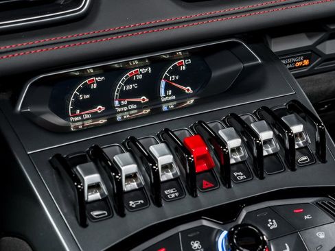 Used 2015 Lamborghini Huracan LP 610-4 image 24