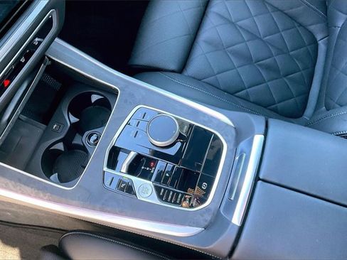 Used 2025 BMW X5 xDrive40i image 13