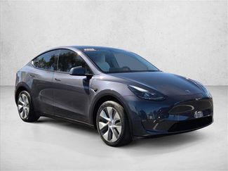 Used 2023 Tesla Model Y Long Range video 3