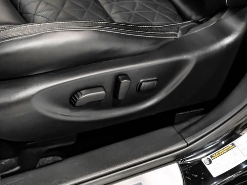 Used 2017 Nissan Maxima Platinum FWD image 46