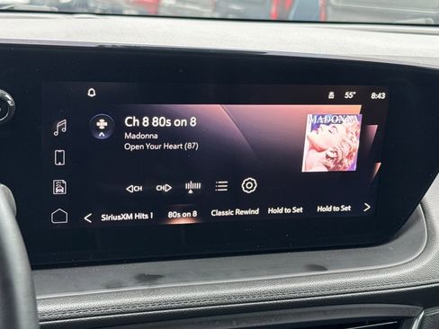 Used 2024 Buick Encore GX Sport Touring image 23