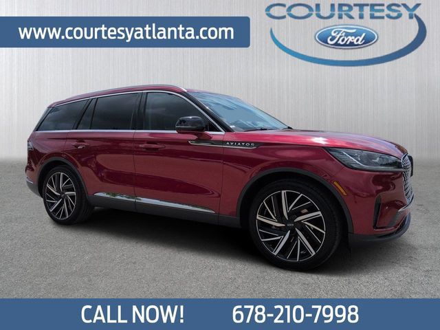 Used 2025 Lincoln Aviator Reserve w/ Equipment Group 201A AWD/4WD image 1