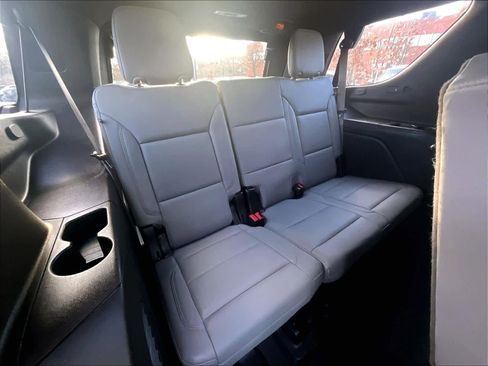 Used 2022 Chevrolet Tahoe LT w/ LT Signature Plus Package image 16