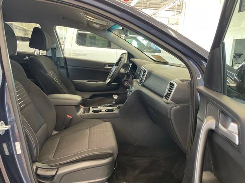 Used 2019 Kia Sportage LX w/ LX Popular Package AWD/4WD image 18