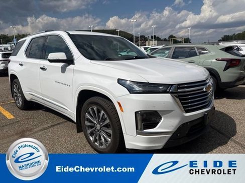 Used 2023 Chevrolet Traverse Premier AWD/4WD image 1