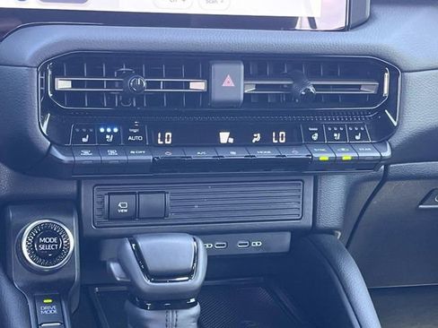 Used 2025 Toyota Land Cruiser AWD/4WD image 18