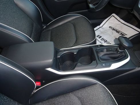 Used 2025 Kia K4 GT-Line FWD image 18