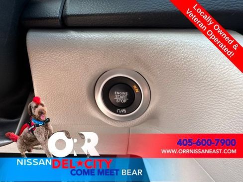 Used 2023 Chrysler Voyager LX FWD image 29