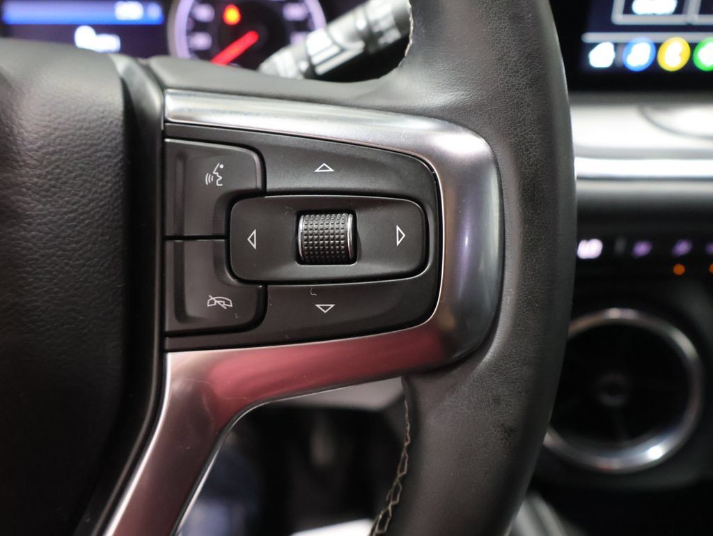 Used 2024 Chevrolet Blazer LT AWD/4WD image 38