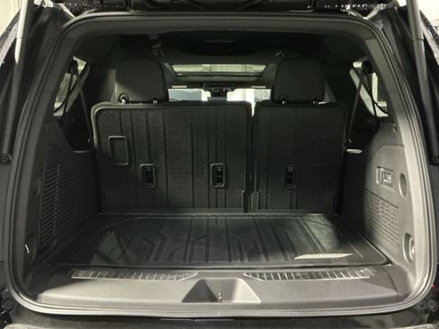 New 2026 Chevrolet Suburban High Country image 35