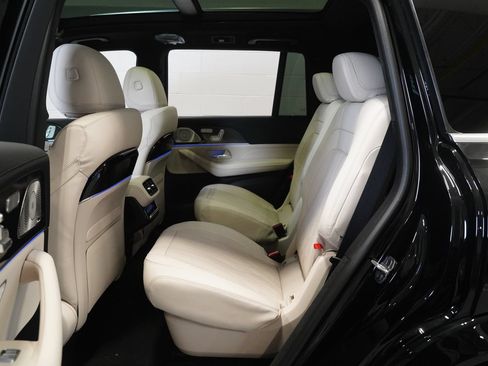 New 2026 Mercedes-Benz GLS 63 AMG 4MATIC image 16