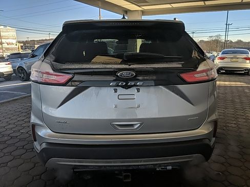 Used 2022 Ford Edge SEL image 6