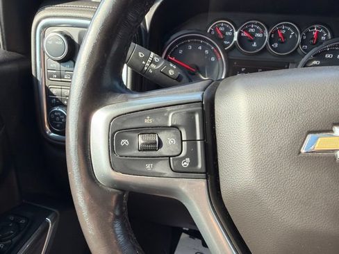 Used 2020 Chevrolet Silverado 1500 LTZ AWD/4WD image 36