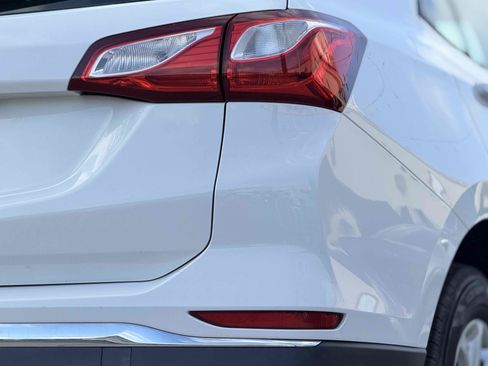 Used 2018 Chevrolet Equinox LS FWD image 14