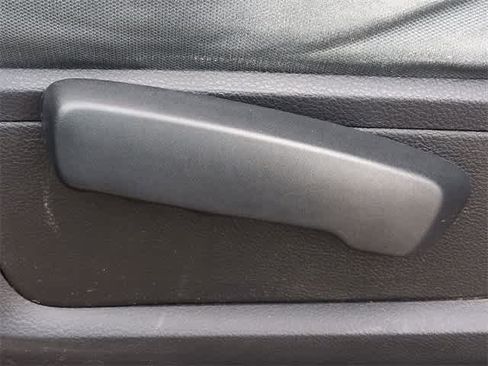 Used 2015 RAM 1500 Express image 17