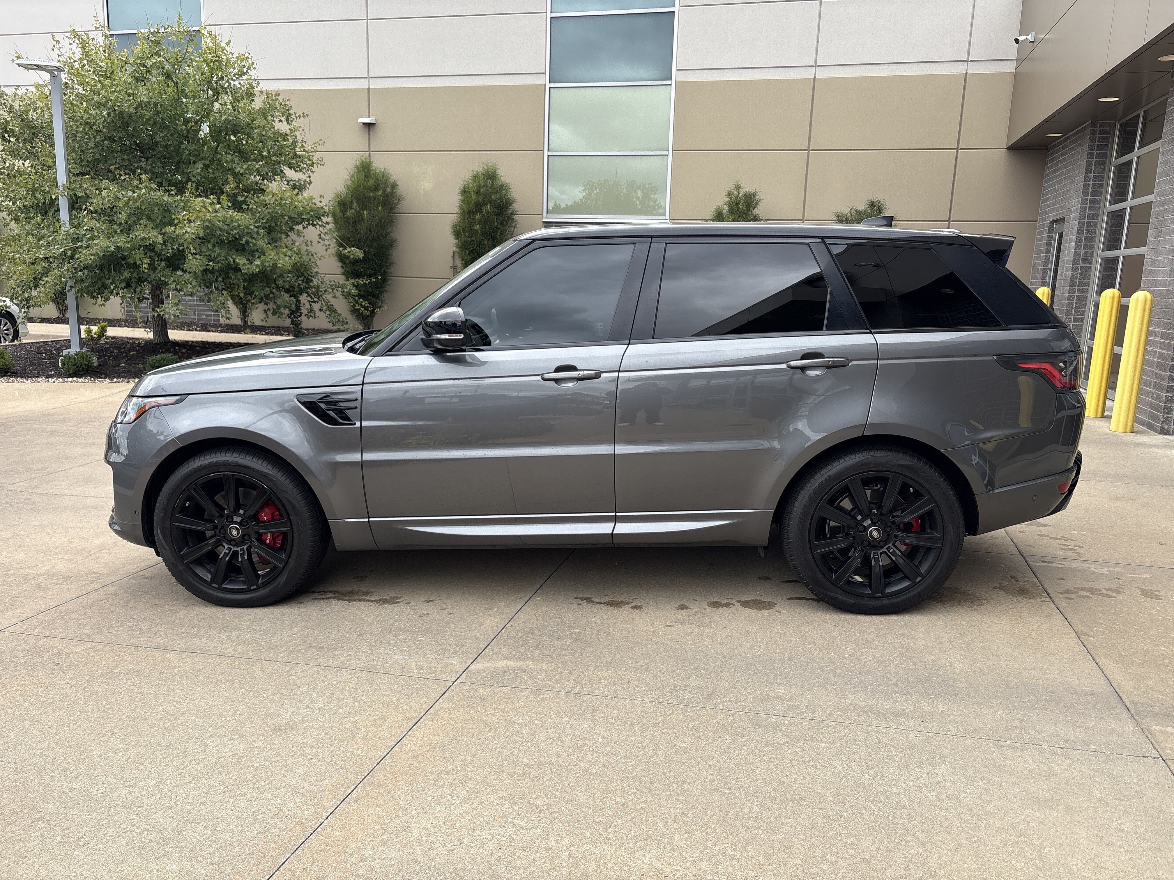 Used 2018 Land Rover Range Rover Sport Supercharged AWD/4WD image 24