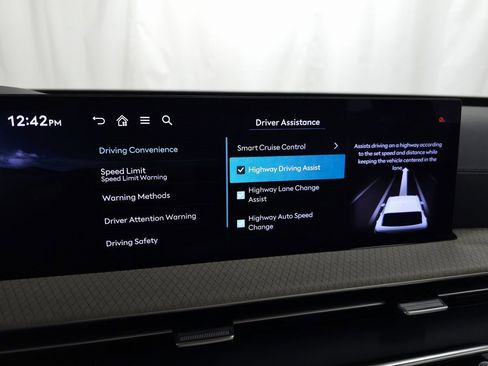 New 2025 Genesis GV80 3.5T Prestige image 21