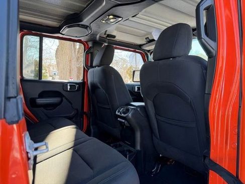 Used 2019 Jeep Wrangler Unlimited Sport S image 12