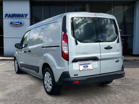 Used 2023 Ford Transit Connect XLT image 4