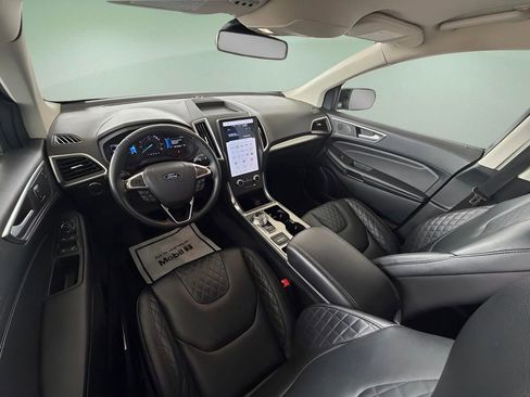 Used 2024 Ford Edge Titanium image 18
