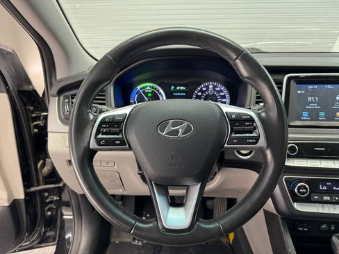 Used 2019 Hyundai Sonata SE FWD image 25