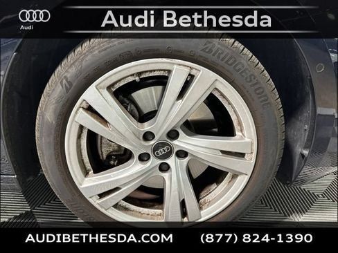 Used 2025 Audi A5 2.0T Premium Plus w/ Premium Plus AWD/4WD image 9
