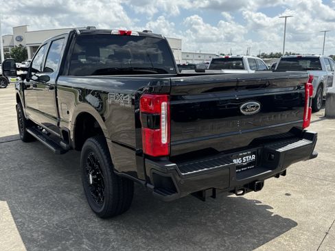 New 2026 Ford F250 Lariat w/ Black Appearance Package AWD/4WD image 8