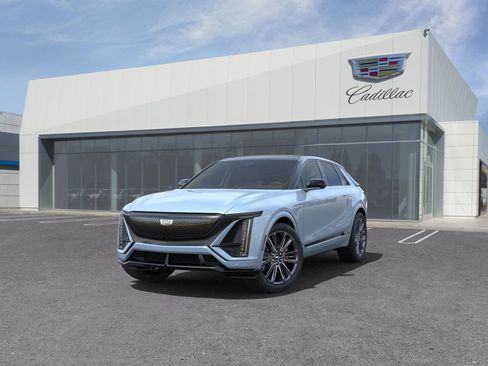 New 2026 Cadillac Lyriq V image 9