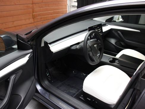 Used 2022 Tesla Model 3 Long Range image 11