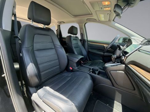 Used 2018 Honda CR-V Touring image 16