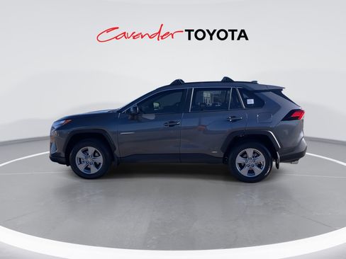 Certified 2025 Toyota RAV4 LE AWD/4WD image 5